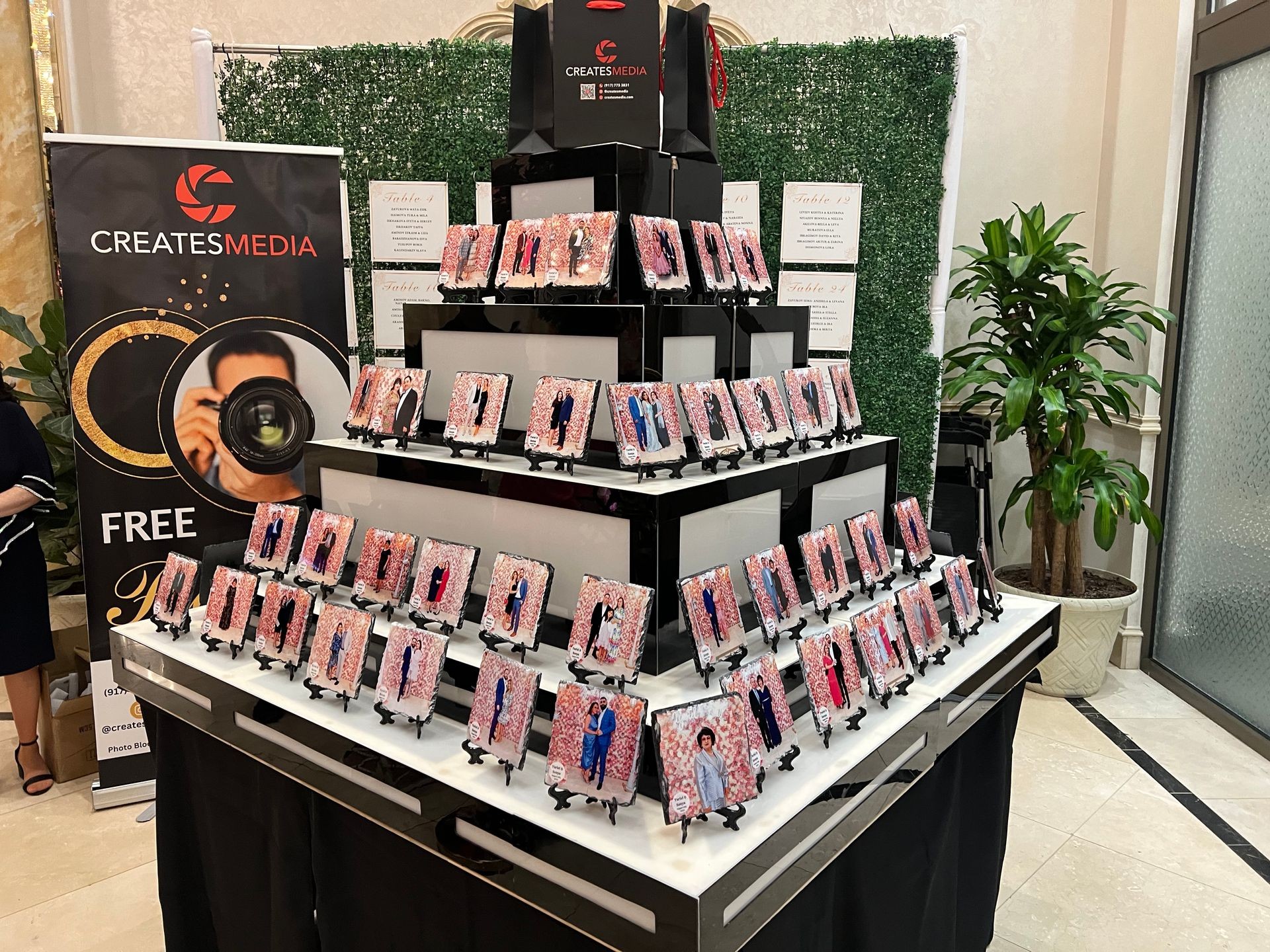 photo party favors