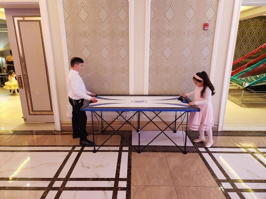 Air Hockey